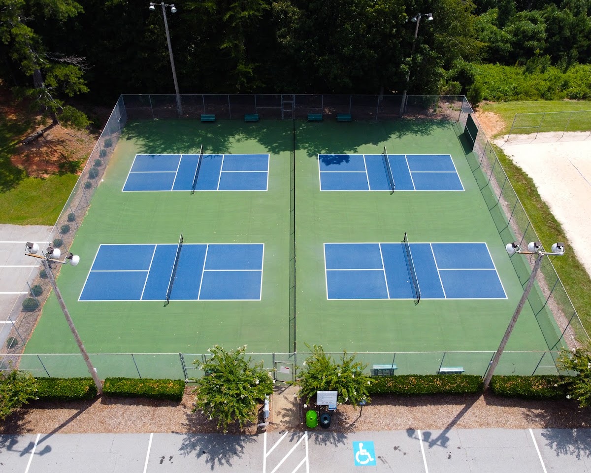 E.E. Robinson Park Pickleball Courts