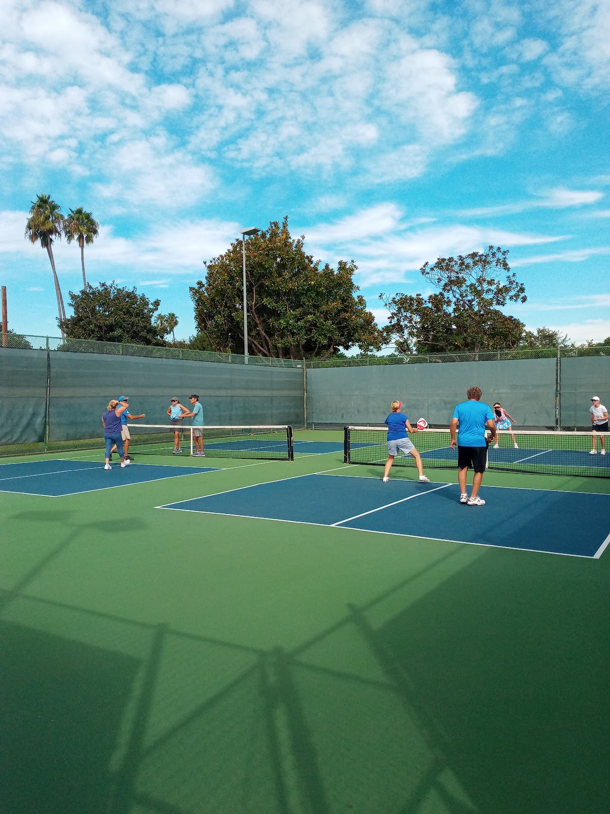 Manhattan Beach Middle School Pickleball Courts