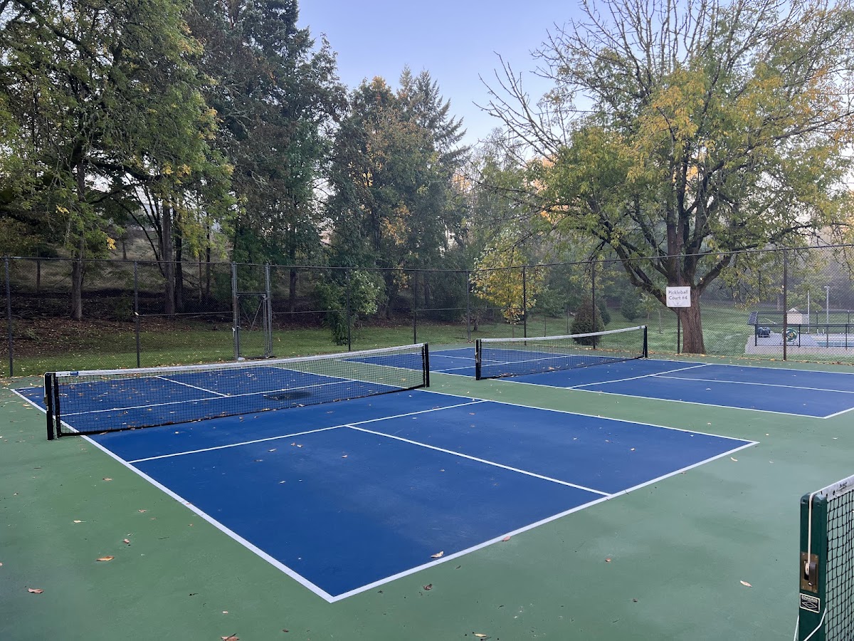 Raleigh Park Pickleball & Tennis Courts