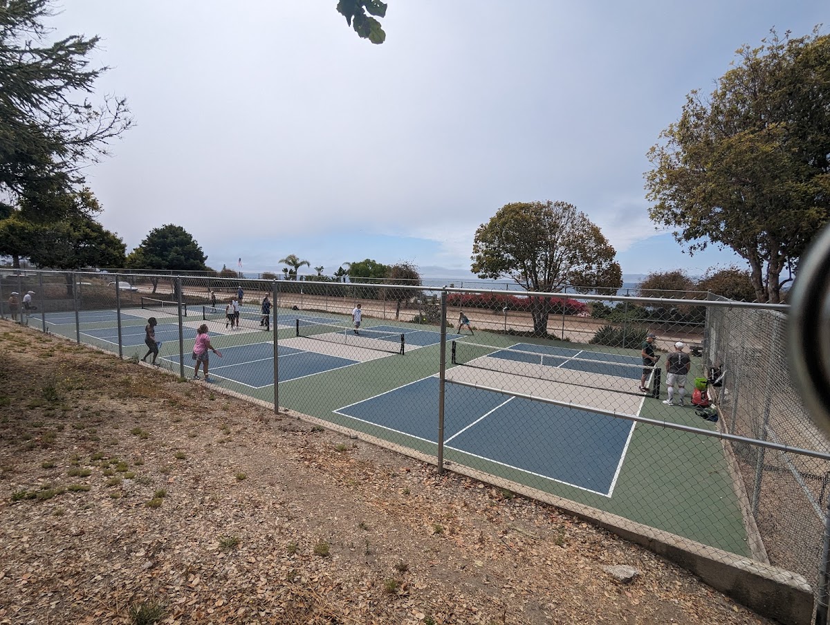 Kon Tiki Inn Pickleball Courts