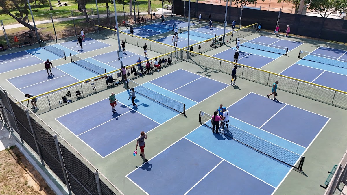 Hemingway Park Pickleball Courts