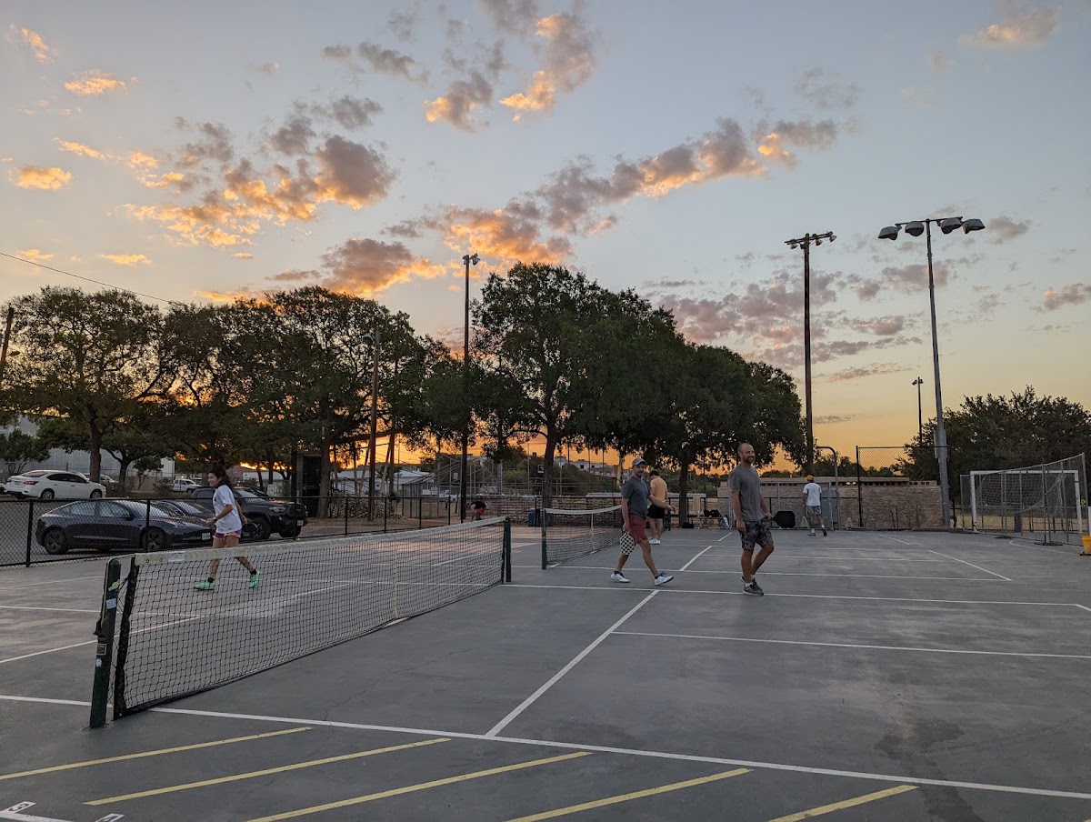Pan American Neighborhood Park Pickleball