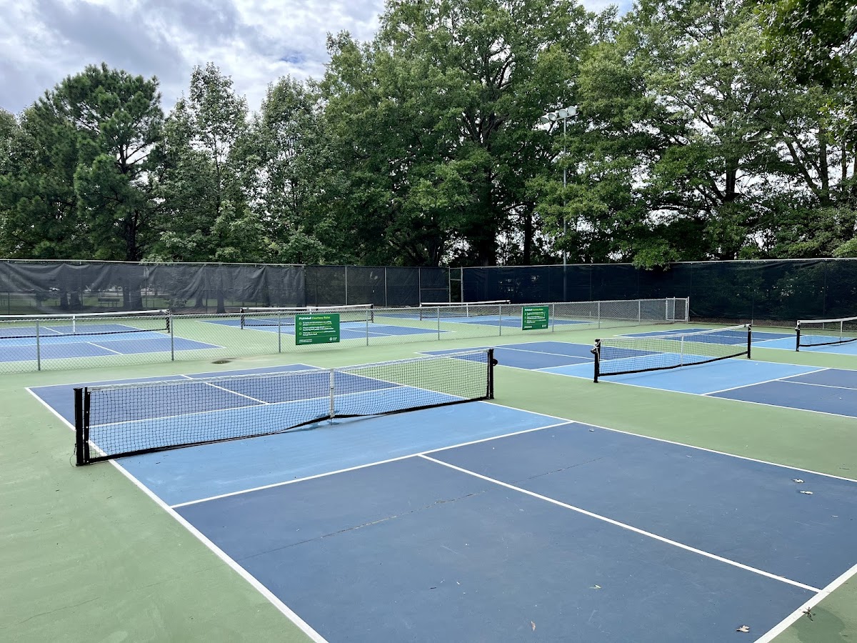 Brentwood Park and Neighborhood Center