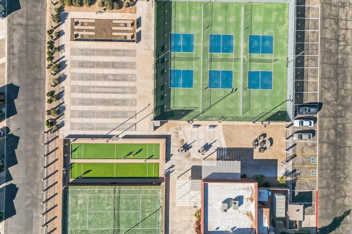 Del Pueblo RV Park and Tennis Resort