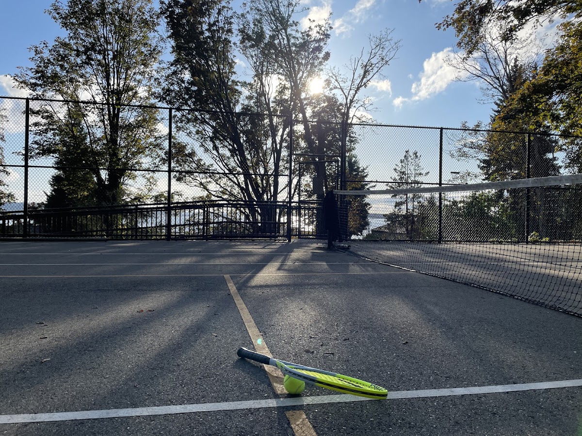 Kinnear Park Tennis and Pickleball Courts