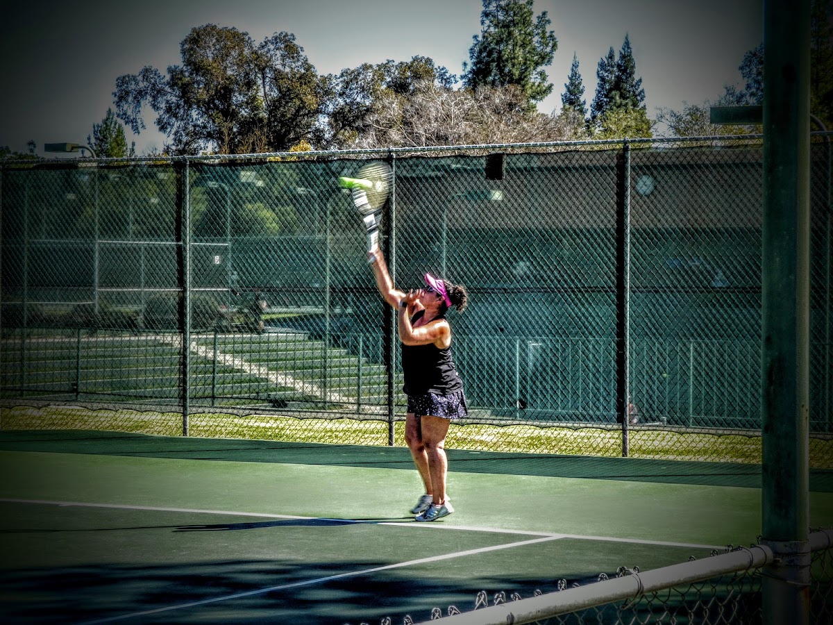 Fig Garden Swim and Racquet Club