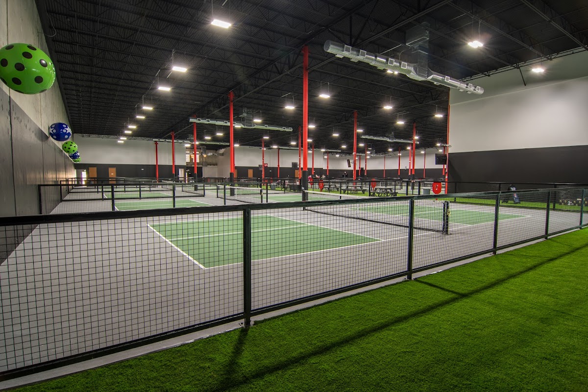 Elite Pickleball Club - Clear Lake